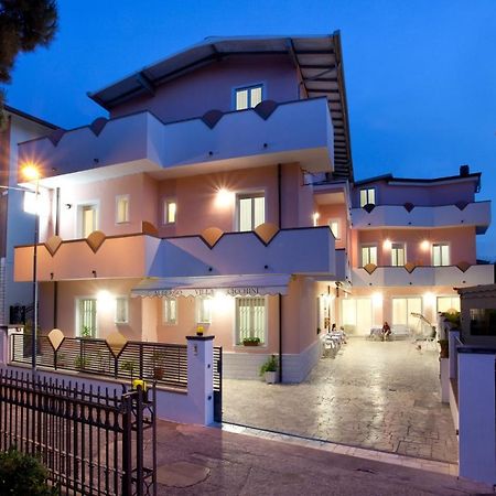 Hotel Villa Cicchini Viserbella di Rimini Exterior foto