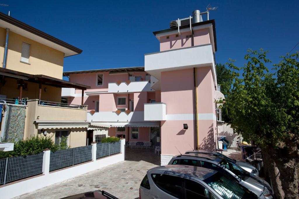 Hotel Villa Cicchini Viserbella di Rimini Exterior foto